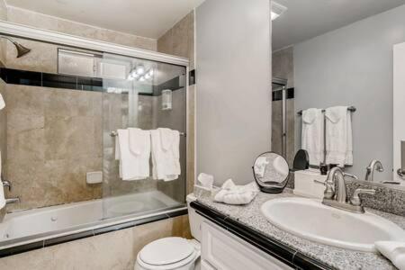 Awesome 3Br 2Bth 1 Block To Beach C2 Newport Beach Eksteriør bilde