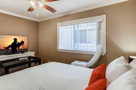 Awesome 3Br 2Bth 1 Block To Beach C2 Newport Beach Eksteriør bilde